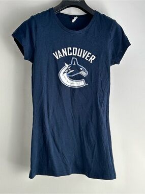 Y2k Alstyle Vancouver Canucks Navy Graphic Tee S